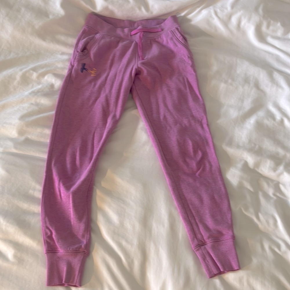 Under Armour Pink Girl’s Sweatpants in Youth Large